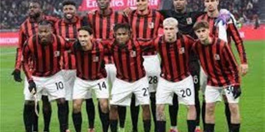 ميلان يهزم جنوى ويقترب من دوري الأبطال