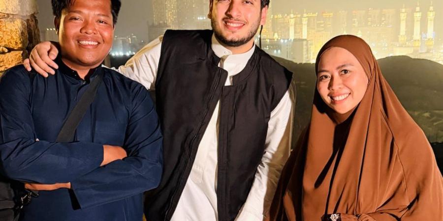 الحسن عادل ينتهي من تصوير كليب «نبينا محمد نبينا» بين مكة والمدينة
