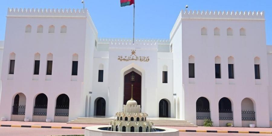 سلطنة عمان تعلق على الإفراج عن 1600 أسير في اليمن.. وتوجه رسالة إلى الأردن
