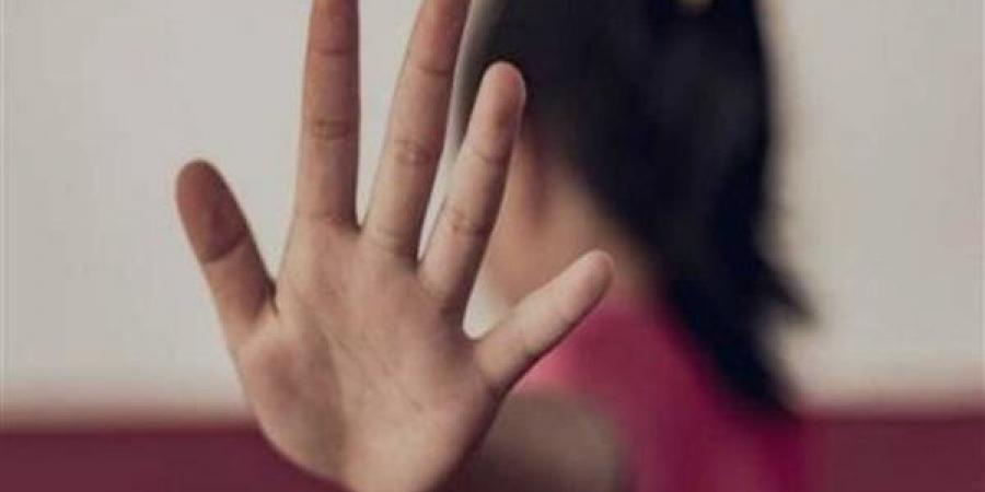القبض على المتهم بالتحرش بفتاة داخل ميكروباص بمدينة 6 أكتوبر