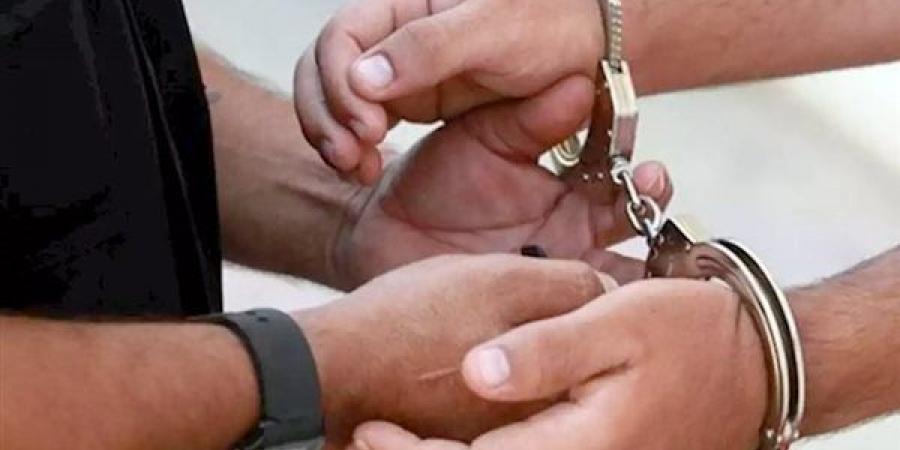 ضبط المتهم بالتعدى على طاالب بالسب في القاهرة