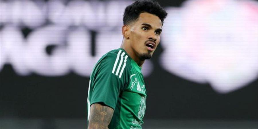 الأهلي السعودي يواصل متابعة تأهيل جالينو في البرازيل