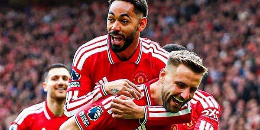 مانشستر يونايتد يفوز على نوتينجهام في الدوري الإنجليزي