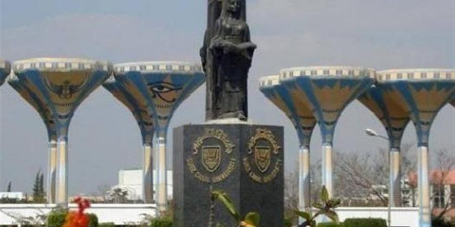 جامعة قناة السويس تعقد مجلس الدراسات العليا وتناقش استعدادات الامتحانات ومصفوفة تدريبية جديدة