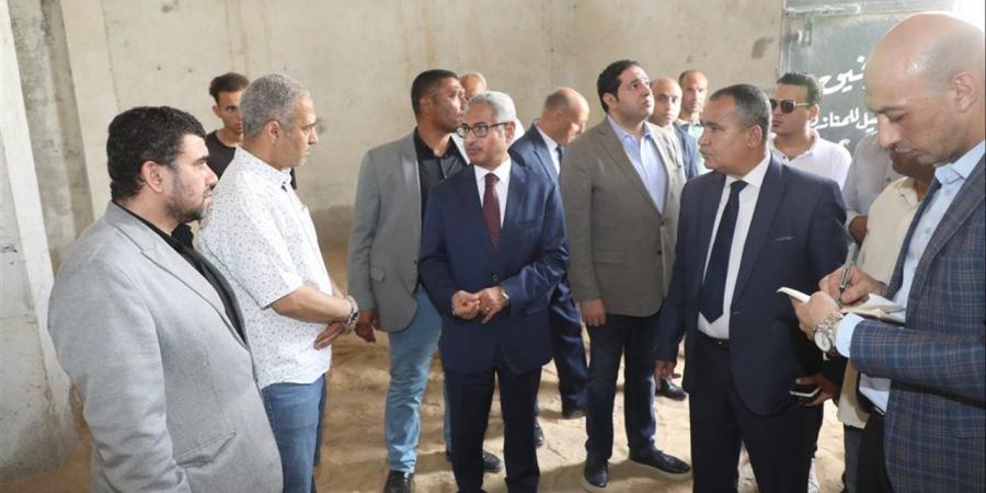 محافظ بني سويف يتفقد محطة وقود ومستودع بوتاجاز بسدمنت الجبل