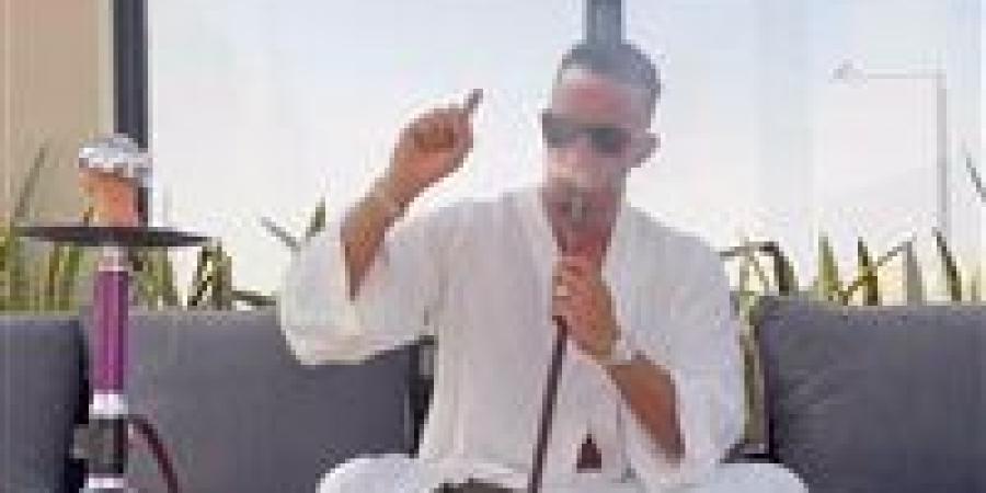 أخدكوا في نفس واحد زي صعيدي بيشد جوزة.. محمد رمضان يروج لاغنيته الجديدة ياكوزا| فيديو