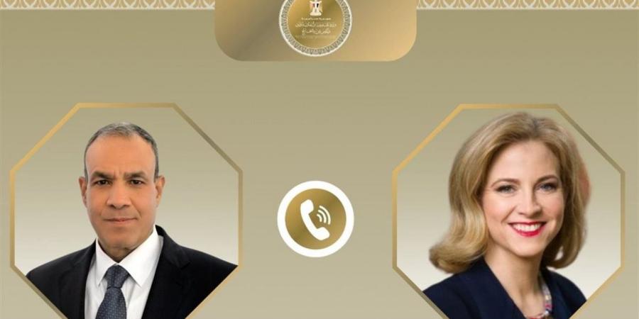 وزير الخارجية يؤكد ضرورة تضافر الجهود للحفاظ على أمن الملاحة بالممرات المائية الدولية