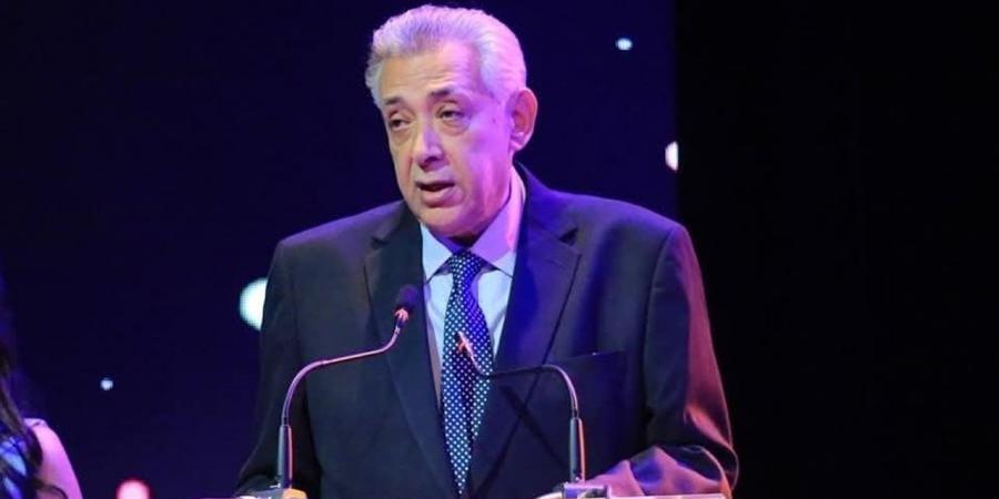 وعكة صحية تُدخل سامح مهران المستشفى.. ودعوات واسعة بالشفاء لرائد المسرح المصرى
