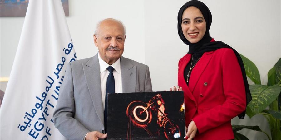 طالبة بجامعة مصر للمعلوماتية تحصد المركز الأول في التصوير الفوتوغرافي بمهرجان إبداع