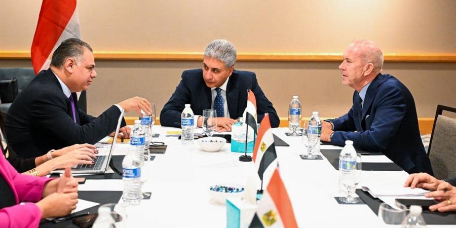 وزير السياحة يبحث مع الرئيس التنفيذي لاتحاد منظمي الرحلات الأمريكي إمكانية استضافة مصر للمؤتمر السنوي للاتحاد