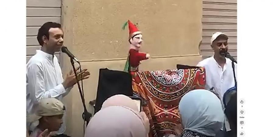 البهجة التراثية تطرق أبواب وسط البلد.. تفاعل كبير من زائري "شارع الفن" مع عرض الأراجوز (فيديو)