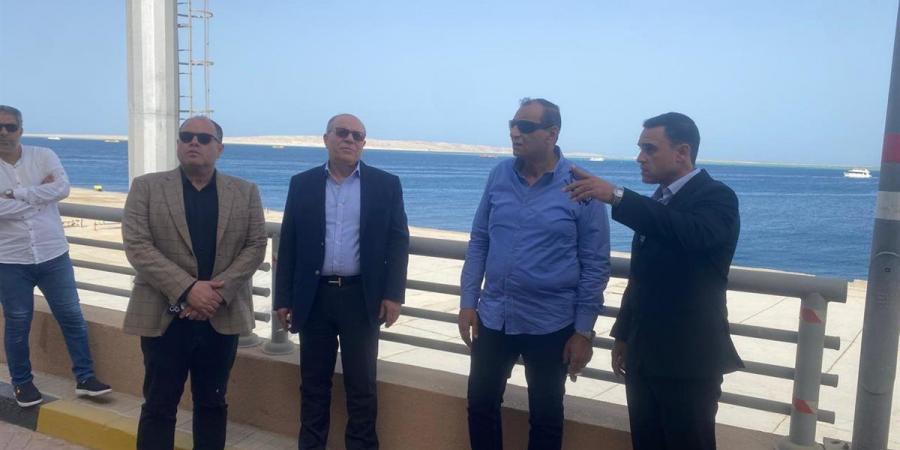 بحث إنشاء ساحات جديدة لاستيعاب حركة الشاحنات والحركة السياحية بمينائي سفاجا والغردقة