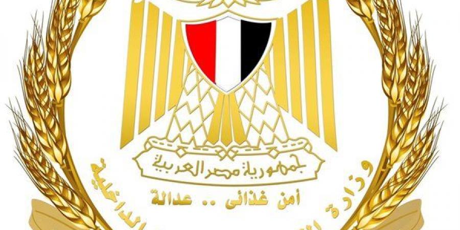 حملات رقابية مكثفة على محلات بيع الدواجن