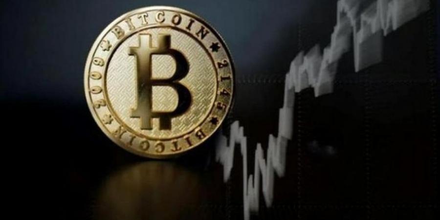 "بيتكوين" تتراجع إلى 74.6 ألف دولار تحت ضغط مخاوف الفائدة والتوترات الجيوسياسية
