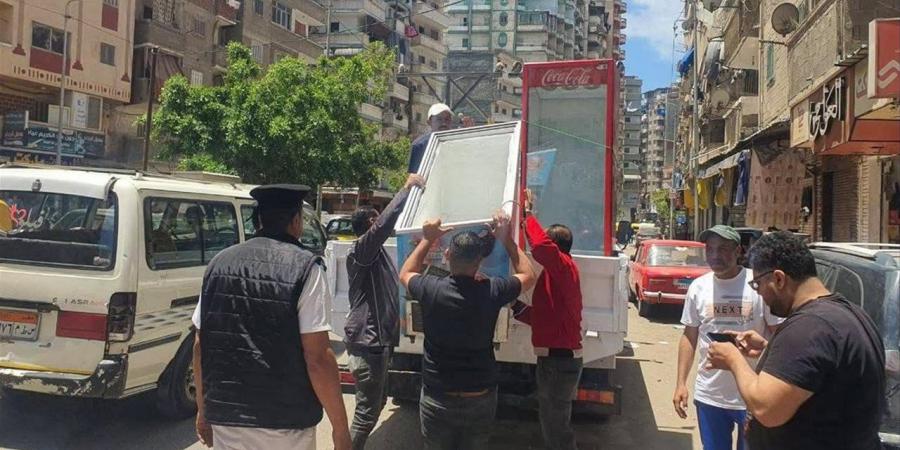 ضبط 52 طن أغذية وزيوت مستعملة مجهولة المصدر داخل ثلاجة و"هنجر" بالإسكندرية