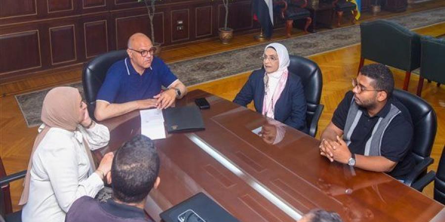 محافظ الإسكندرية يستقبل وفد "بيكيا باي" لبحث آليات القضاء على القمامة عبر التطبيقات الذكية