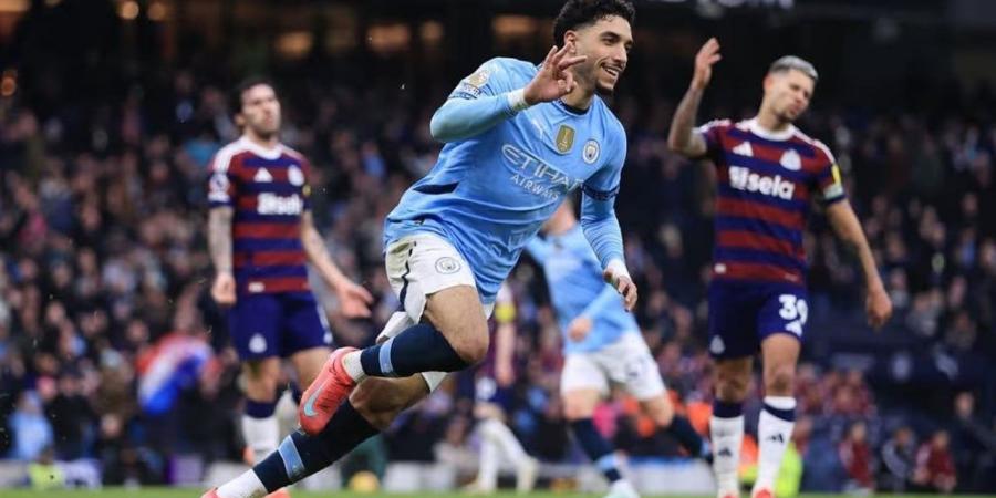 "مرموش" على مقاعد البدلاء في تشكيل مانشستر سيتي أمام أستون فيلا بالدوري الإنجليزي
