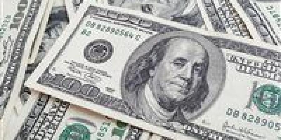 هبوط مفاجئ للدولار في البنوك.. الأخضر يتراجع حتى 67 قرشًا بمنتصف تعاملات اليوم