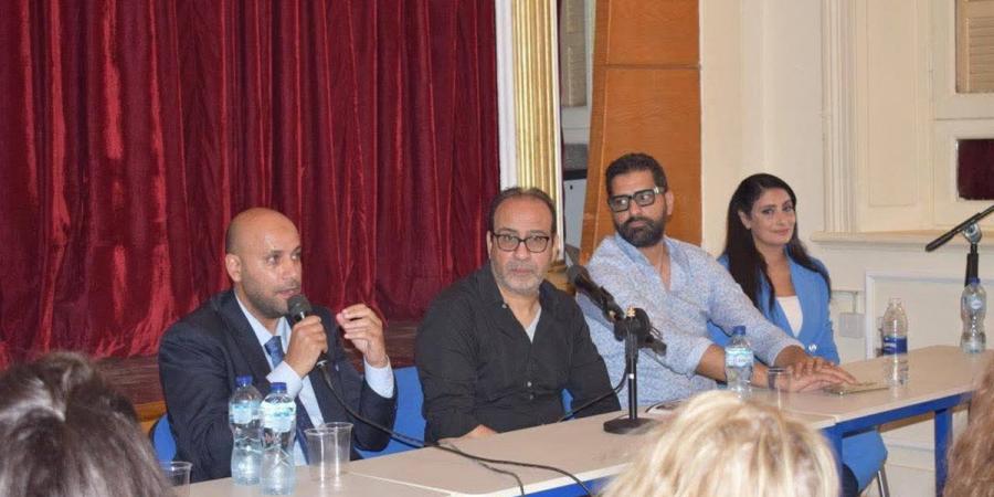 السفير اليوناني بالقاهرة يكرم صناع الوثائقي «عائدون من مصر»