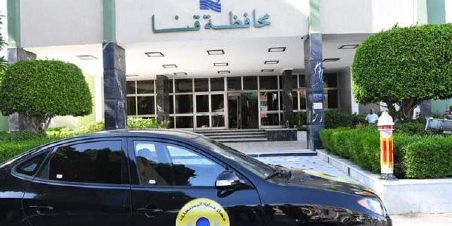 4 وفود كنسية تزور ديوان قنا للتهنئة بعيد الأضحي