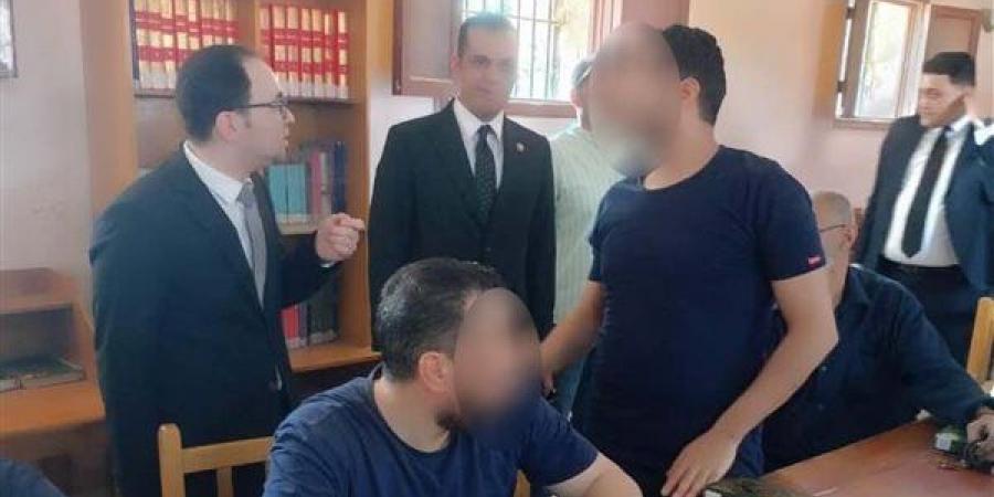 الاستماع لشكاوى النزلاء وتفقد العنابر.. النيابة العامة تجري تفتيشا لمركز إصلاح وتأهيل أبي زعبل