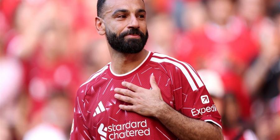 "دموع في أنفيلد" .. صحف إنجلترا توّدع محمد صلاح بعد رحيله عن ليفربول