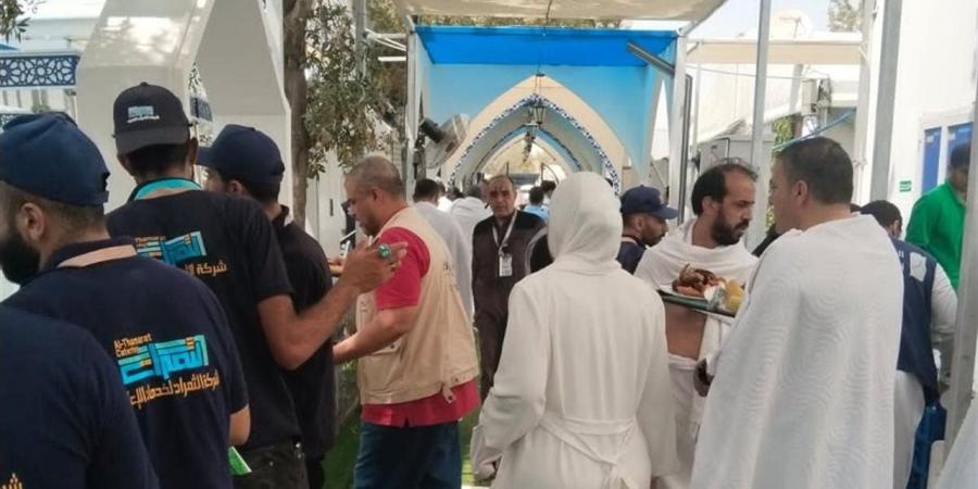 السياحة تتابع أوضاع الحجاج بعرفات وتؤكد استقرار المخيمات وسرعة التعامل مع الملاحظات