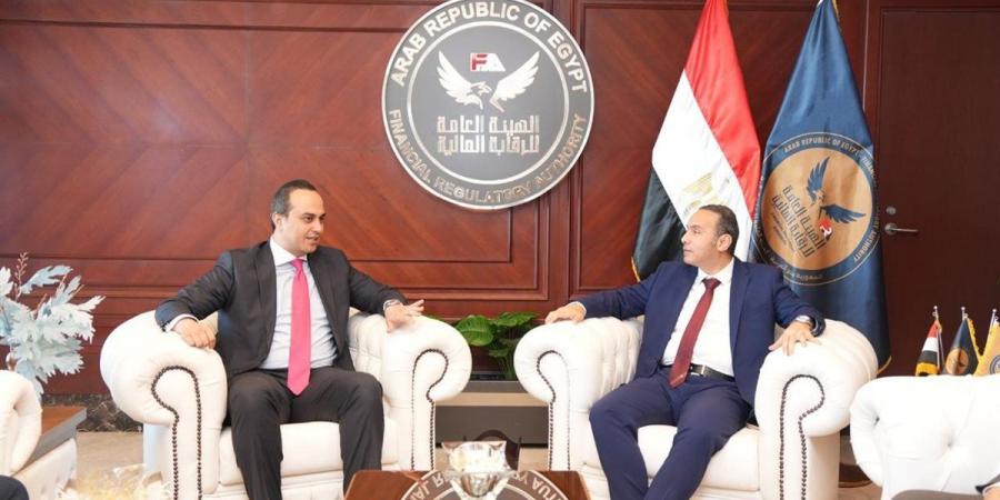 شراكة استراتيجية بين "الرقابة المالية" و"الرعاية الصحية" لطرح كيانات بالبورصة