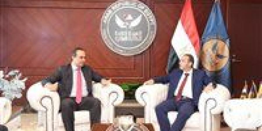 رئيسا «الرقابة المالية» و«الرعاية الصحية» يبحثان بناء شراكة لتطوير خدمات التأمين الصحي والسياحة العلاجية