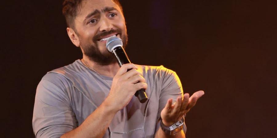 تامر حسني يشارك دعاءً مؤثرًا في يوم عرفة ويهنئ جمهوره بعيد الأضحى