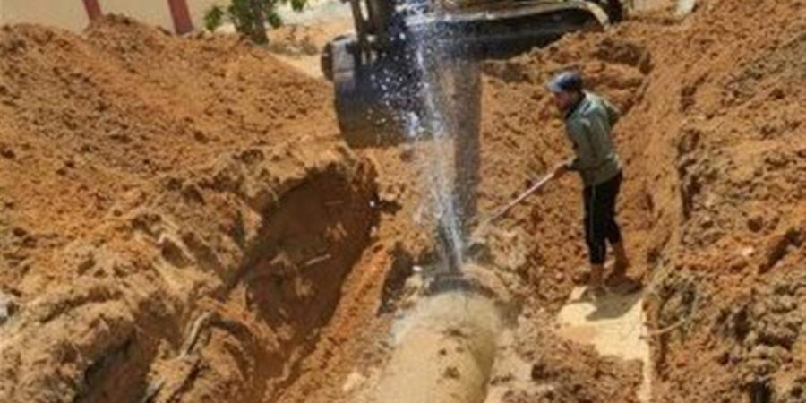 تحرك فوري لاحتواء كسر بخط مياه رئيسي بالقصاصين القديمة