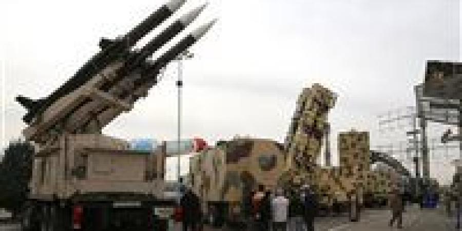 الحرس الثوري الإيراني يقصف قاعدة أمريكية.. والكويت تعترض صواريخ ومسيرات