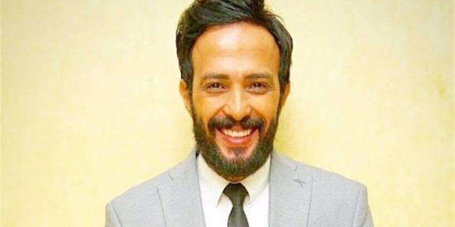 أحمد عصام يشعل أجواء استاد القاهرة بعرض “فاير وركس” عالمي في مباراة مصر وروسيا