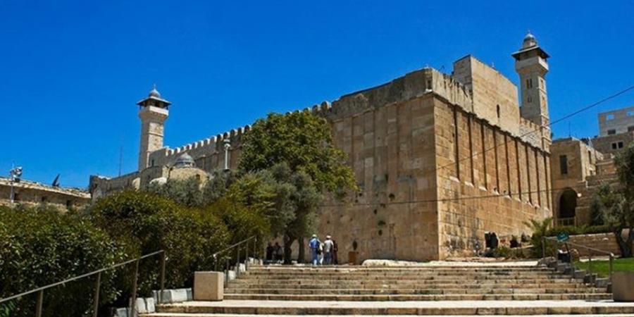 سلطات الاحتلال تُغلق الحرم الإبراهيمي أمام الفلسطينيين