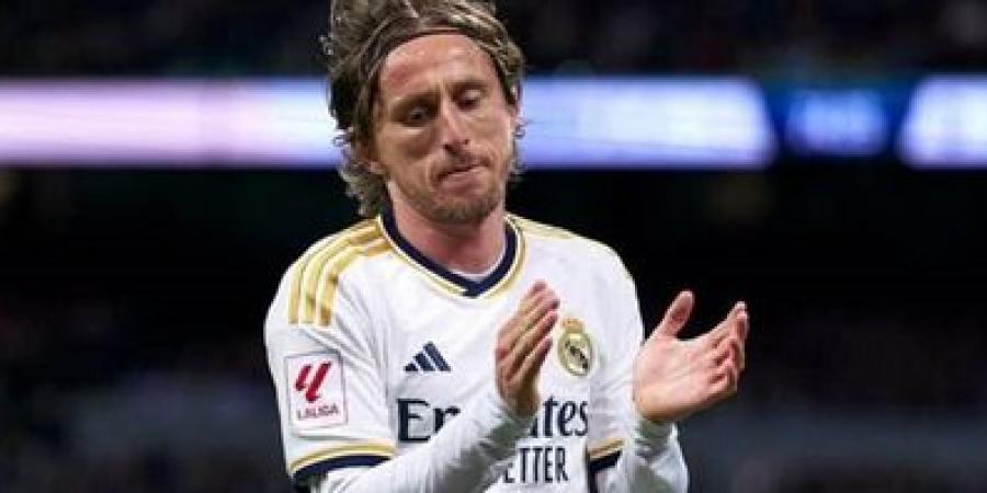 لوكا مودريتش يقترب من العودة إلى ريال مدريد