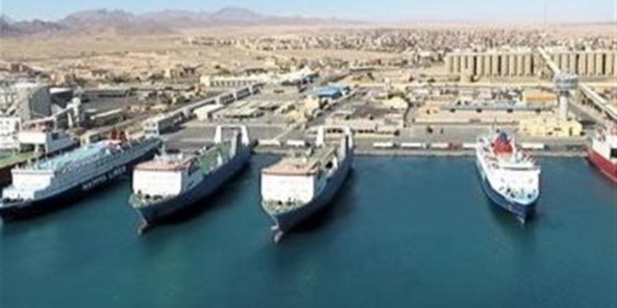 تداول 3 آلاف طن بضائع و237 شاحنة بميناء نويبع البحري في جنوب سيناء