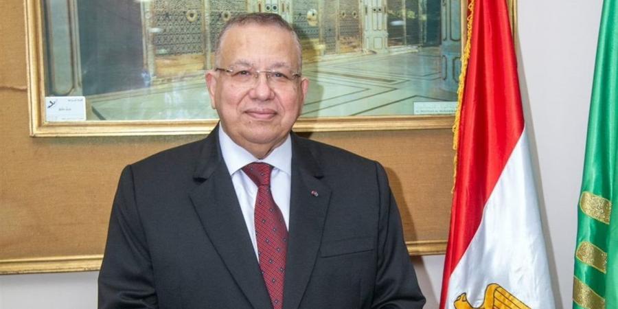 نقيب الأشراف يعزِّي سفير السعودية بالقاهرة في وفاة والده
