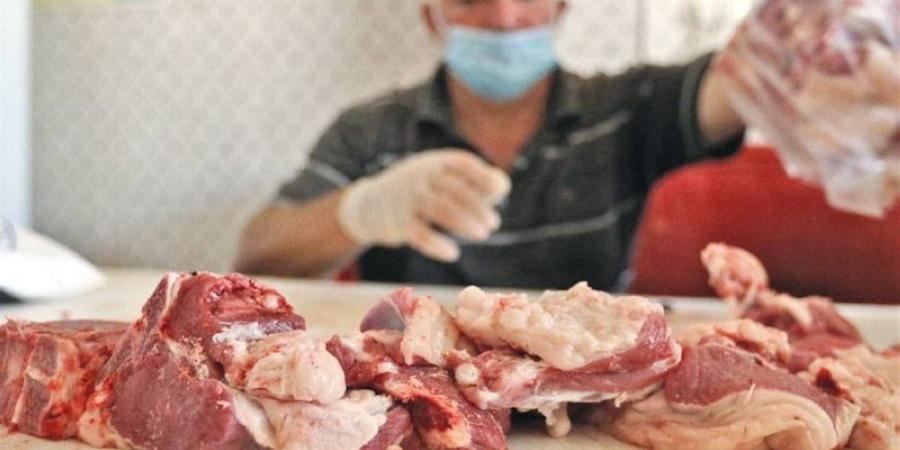 ما حكم توزيع لحوم الأضاحي بعد العيد وأيام التشريق؟