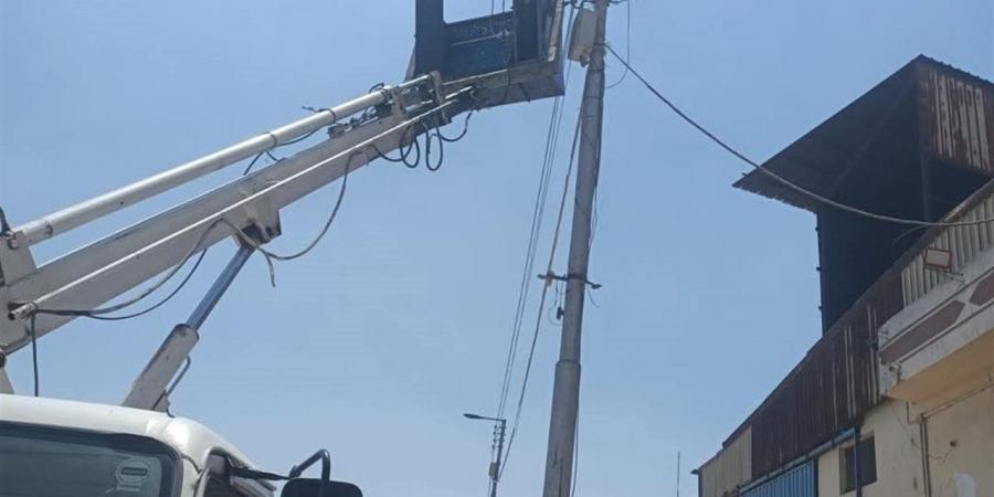 محافظ الغربية يتابع ميدانيا صيانة أعمدة الإنارة ورفع كفاءة الشبكات خلال إجازة العيد