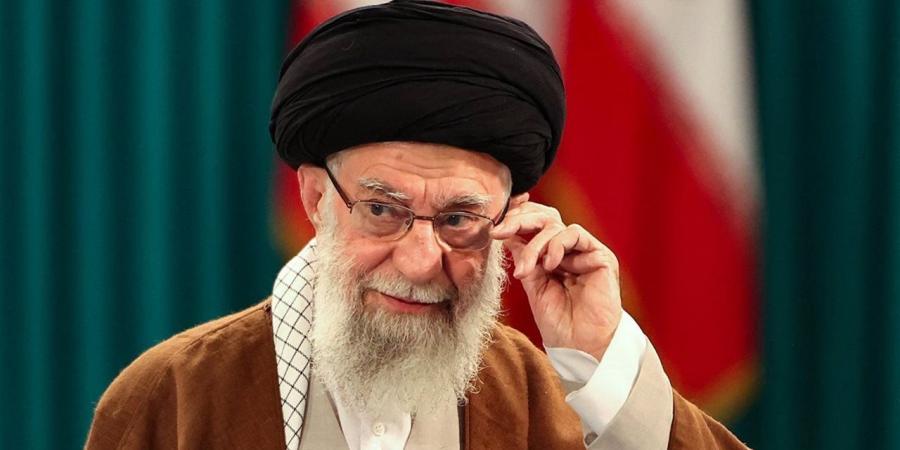 أسباب تأخير تشييع جثمان المرشد الإيراني علي خامنئي