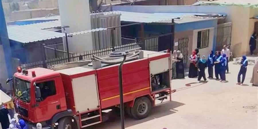 جهود مكثفة لاحتواء حريق نشب بمحيط مستشفى حميات ميت خلف بشبين الكوم