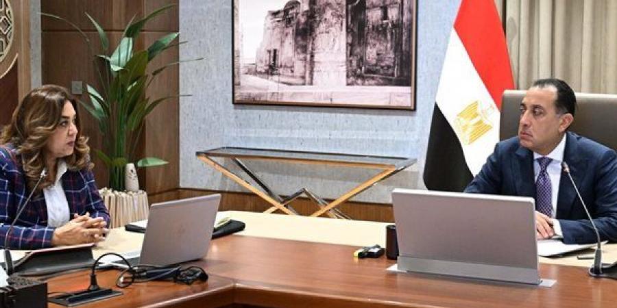 رئيس الوزراء يتابع آليات رفع كفاءة الخدمات المحلية والرقابة الرقمية