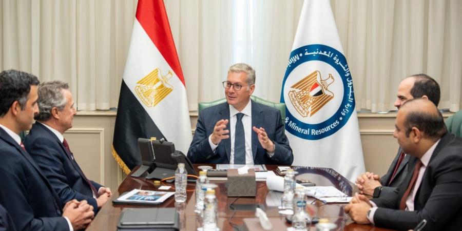 وزير البترول يتابع تسريع استكمال اتفاقيات ربط حقل أفروديت القبرصي بمصر