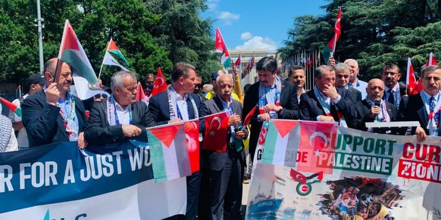 وقفة تضامنية حاشدة بجنيف احتفالًا باعتماد فلسطين بصفة مراقب في منظمة العمل الدولية