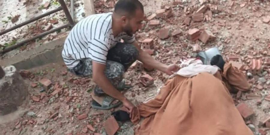 مصرع طالبة جامعية أصابها حائط سقط من برج سكني شمال المنيا