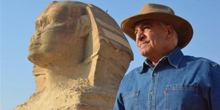 العالم كله يحبه.. أحمد موسى يعلق على تكريم زاهي حواس في اليونان