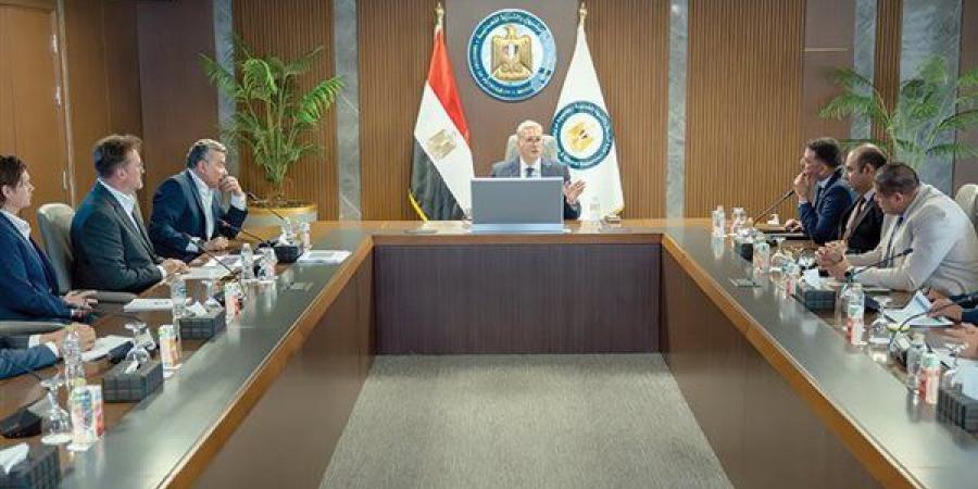 ضخ استثمارات دولية جديدة فى البحث عن الذهب