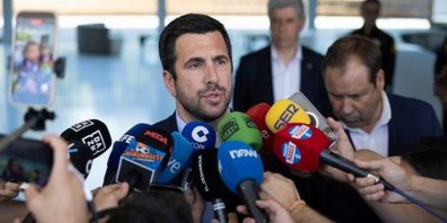 انتخابات ريال مدريد تشتعل.. ريكيلمي يهاجم بيريز وبرشلونة معًا