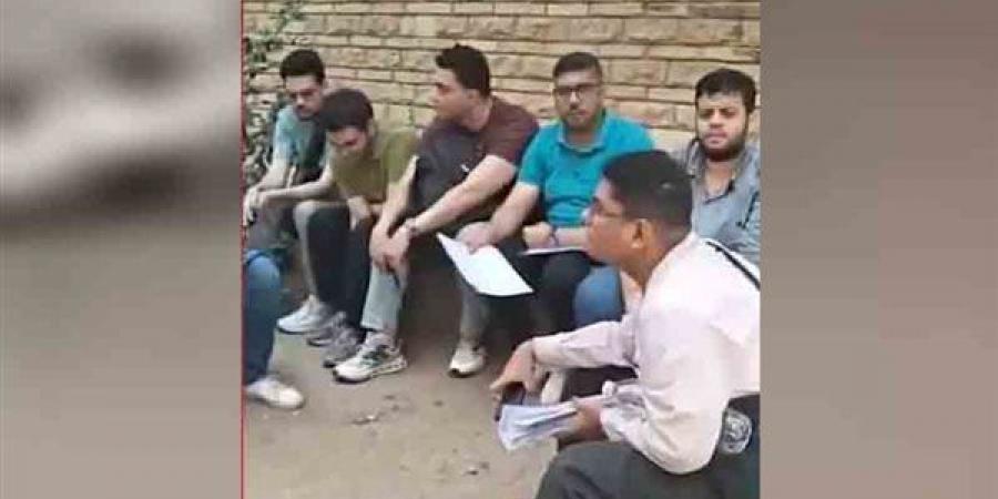 استمرار اعتراض أطباء «تكليف أسوان» لليوم الخامس على تأجيل إخلاء الطرف