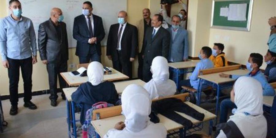 وكيل التعليم السابق: تقليل كثافة المواد يرفع كفاءة المنظومة